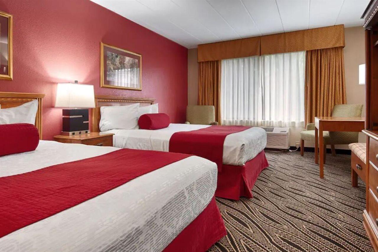 Best Western Braddock Inn La Vale Exteriör bild